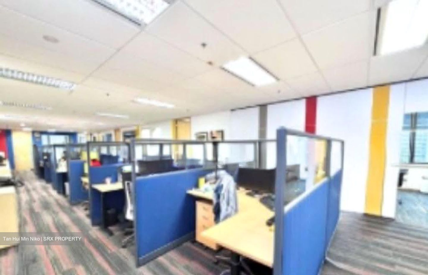 United Square (D11), Office #634521591